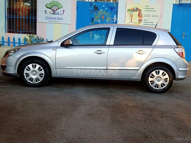 Opel Astra 2004, 110,000 km - 1.4 l - Bakı