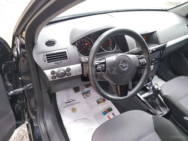 Opel Astra 2010, 147,000 km - 1.4 l - Şəki