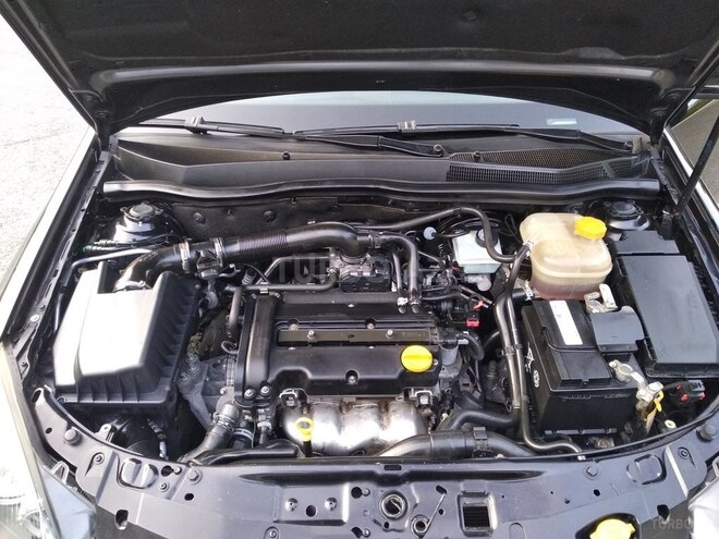 Opel Astra 2010, 147,000 km - 1.4 l - Şəki