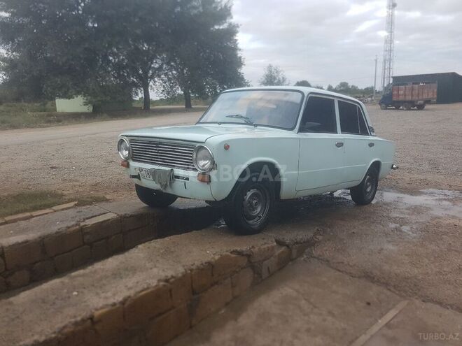 LADA (VAZ) 21011 1985, 150,000 km - 1.5 л - Sabirabad