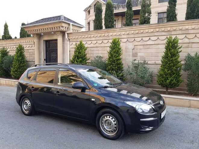 Hyundai i30 2009, 215,000 km - 1.4 l - Bakı