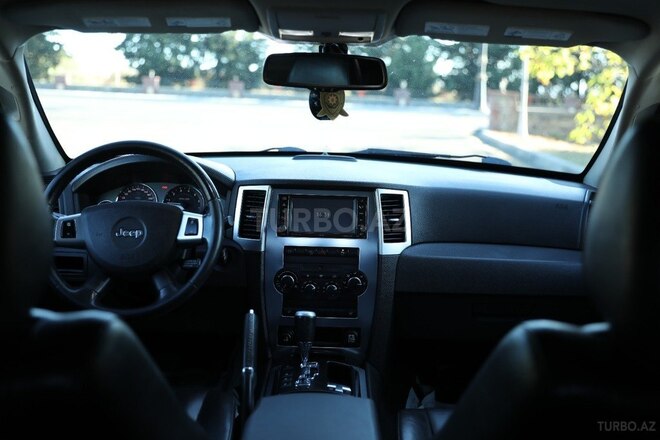 Jeep Grand Cherokee 2008, 246,000 km - 3.0 л - Qax