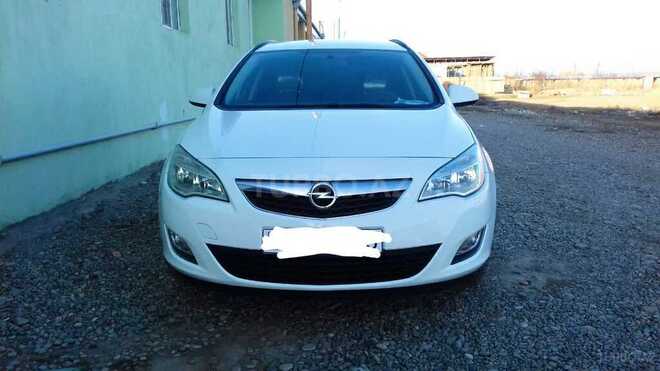 Opel Astra 2012, 205,619 km - 1.4 l - Gəncə