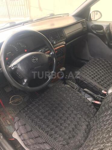 Opel Vectra 1997, 260,000 km - 1.8 l - Bakı