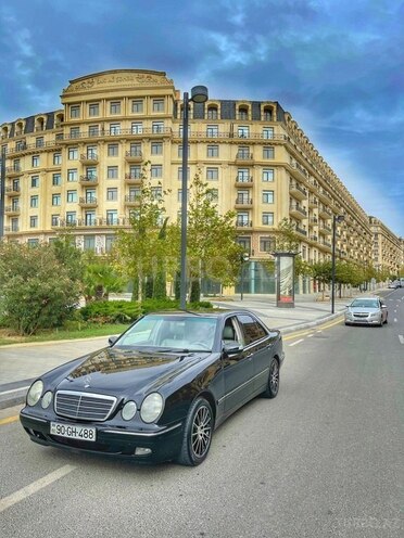 Mercedes E 320 2000, 331,866 km - 3.2 l - Bakı