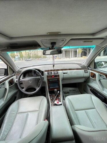Mercedes E 320 2000, 331,866 km - 3.2 l - Bakı