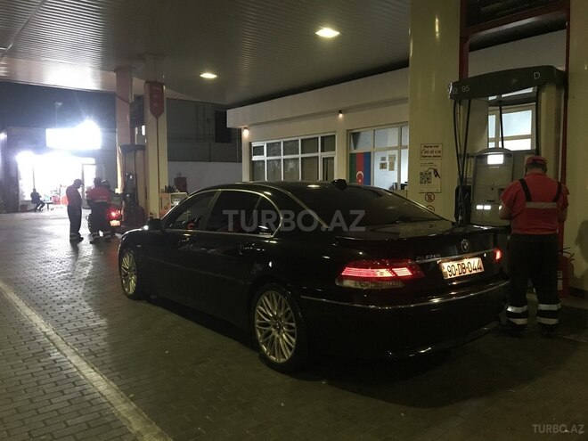 BMW 745 2004, 322,000 km - 4.4 l - Bakı