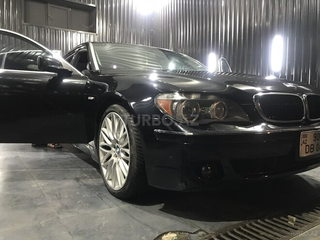 BMW 745 2004, 322,000 km - 4.4 l - Bakı