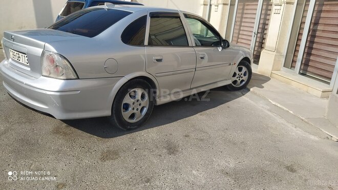 Opel Vectra 2000, 350,000 km - 1.6 l - Bakı