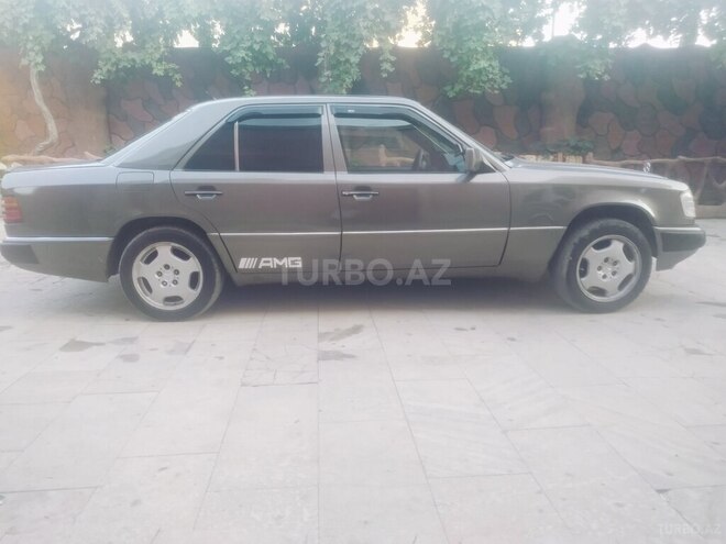 Mercedes E 200 1991, 200,000 km - 2.0 л - Sumqayıt