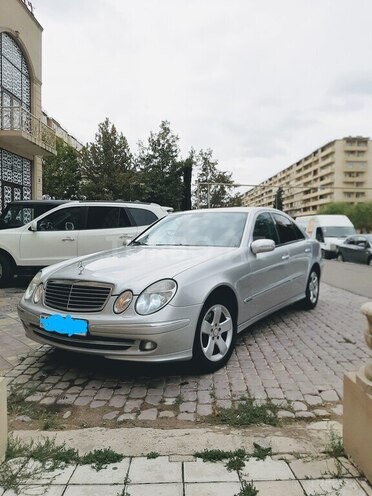 Mercedes E 220 2005, 398,000 km - 2.2 l - Bakı