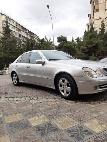 Mercedes E 220 2005, 398,000 km - 2.2 l - Bakı