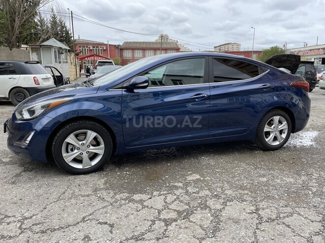 Hyundai Elantra 2015, 114,263 km - 1.8 l - Bakı