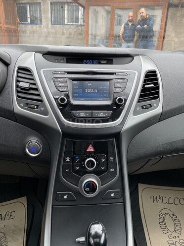 Hyundai Elantra 2015, 114,263 km - 1.8 l - Bakı
