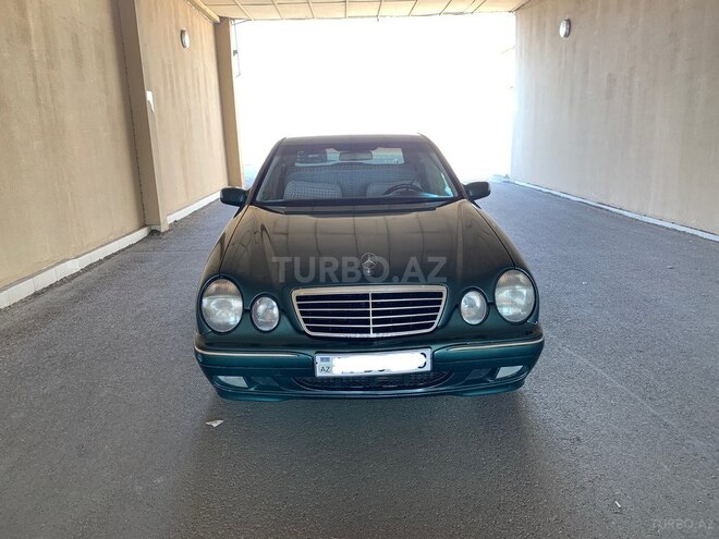 Mercedes E 220 2000, 298,000 km - 2.2 l - Bakı