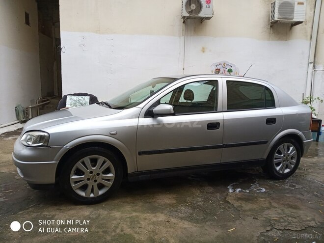 Opel Astra 2000, 380,000 km - 1.4 l - Bakı