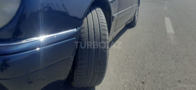 Mercedes E 230 1997, 351,593 km - 2.3 л - Bakı