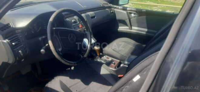 Mercedes E 230 1997, 351,593 km - 2.3 л - Bakı