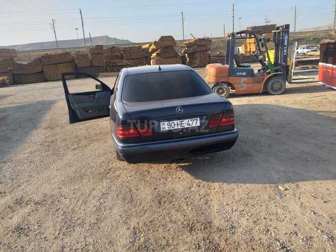 Mercedes E 240 1999, 230,000 km - 2.4 л - Bakı