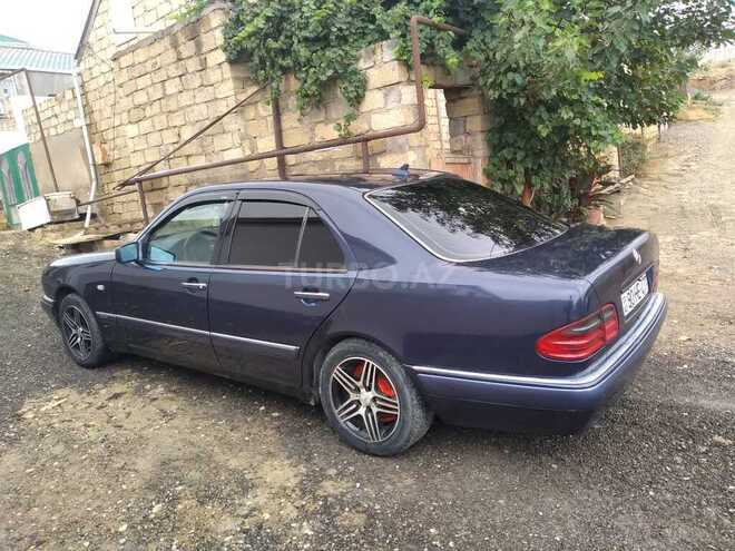 Mercedes E 240 1999, 230,000 km - 2.4 л - Bakı