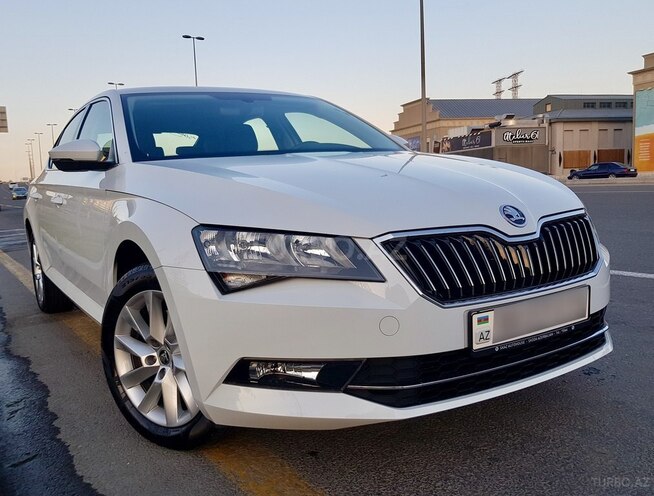 Skoda Superb 2019, 19,900 km - 1.4 л - Bakı