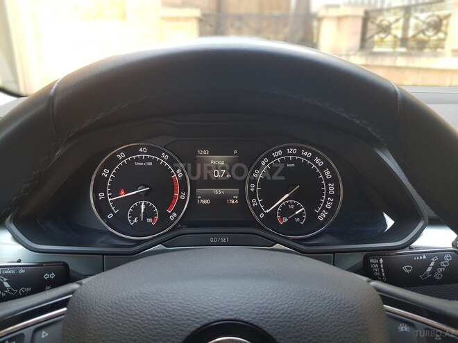 Skoda Superb 2019, 19,900 km - 1.4 л - Bakı