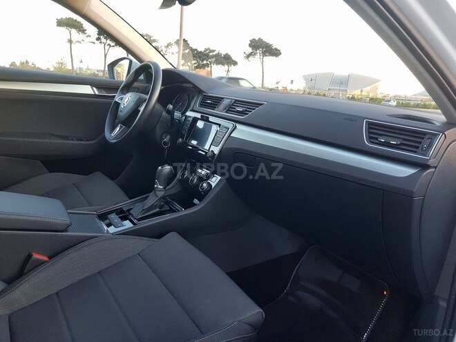 Skoda Superb 2019, 19,900 km - 1.4 л - Bakı