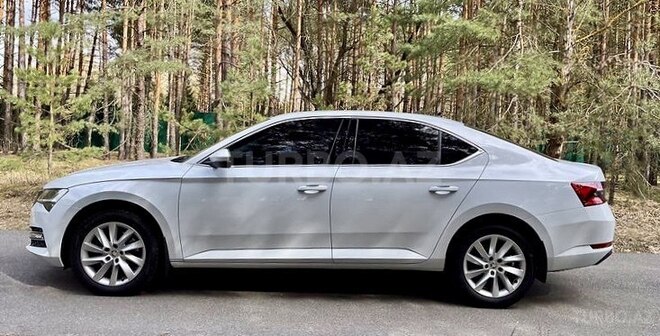 Skoda Superb 2019, 19,900 km - 1.4 л - Bakı