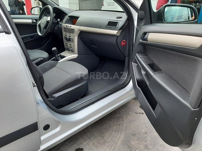Opel Astra 2008, 119,000 km - 1.4 л - Bakı