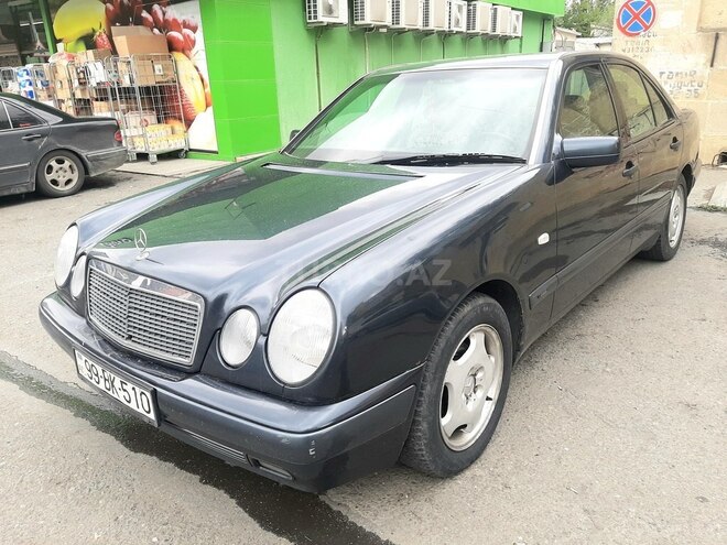 Mercedes E 200 1997, 225,000 km - 2.0 l - Bakı