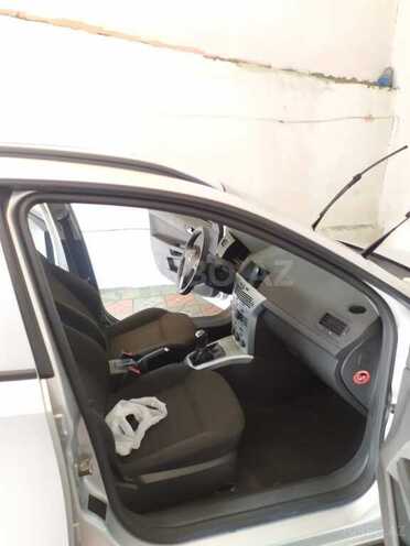 Opel Astra 2009, 155,218 km - 1.4 l - Zaqatala