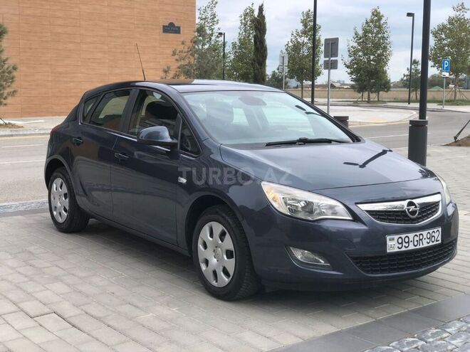 Opel Astra 2010, 148,600 km - 1.3 l - Bakı
