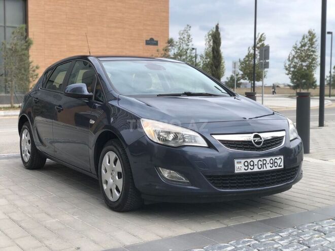 Opel Astra 2010, 148,600 km - 1.3 l - Bakı