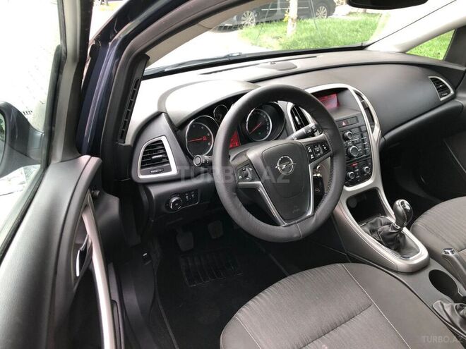 Opel Astra 2010, 148,600 km - 1.3 l - Bakı