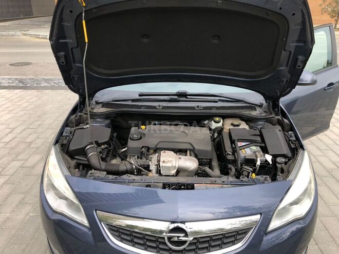 Opel Astra 2010, 148,600 km - 1.3 l - Bakı