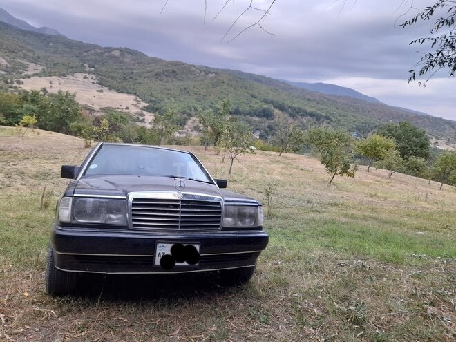 Mercedes 190 1992, 255,647 km - 2.3 л - Sumqayıt