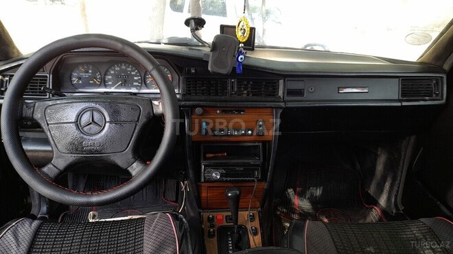 Mercedes 190 1992, 255,647 km - 2.3 л - Sumqayıt