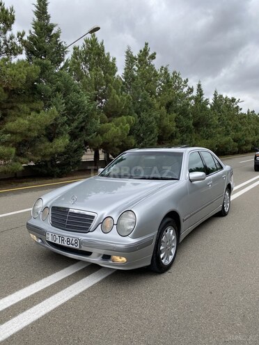Mercedes E 240 2000, 235,000 km - 2.4 l - Gəncə