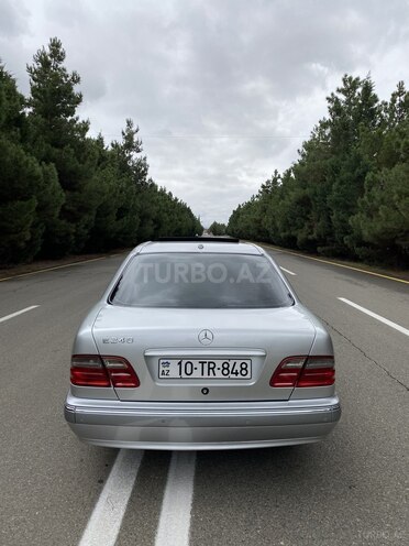 Mercedes E 240 2000, 235,000 km - 2.4 l - Gəncə