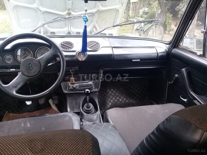 LADA (VAZ) 2106 1987, 250,000 km - 1.5 л - Qax