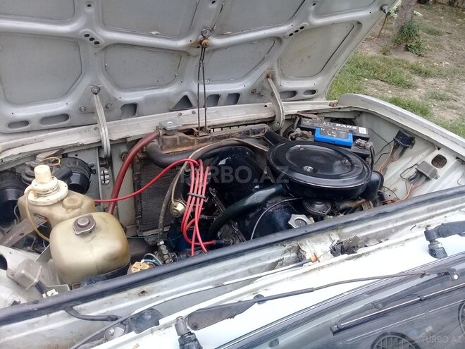 LADA (VAZ) 2106 1987, 250,000 km - 1.5 л - Qax