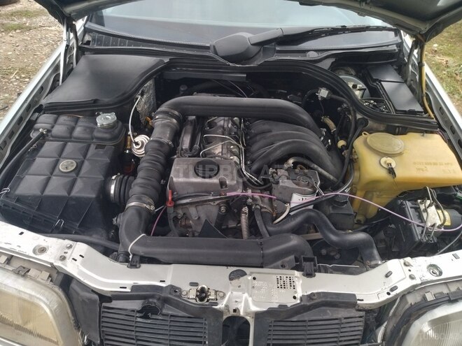 Mercedes C 250 1996, 670,000 km - 2.5 l - İmişli