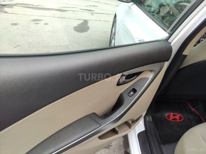 Hyundai Elantra 2014, 98,890 km - 1.8 l - Bakı