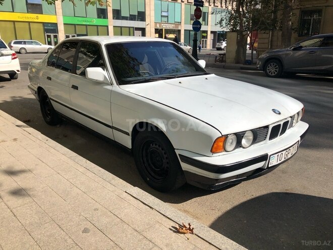 BMW 520 1988, 300,000 km - 2.0 l - Bakı