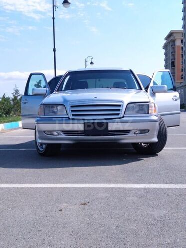 Mercedes C 230 1999, 212,000 km - 2.3 l - Sumqayıt