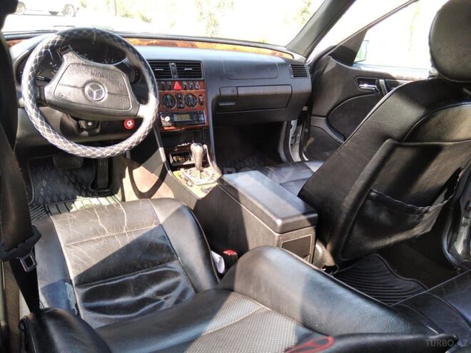 Mercedes C 230 1999, 212,000 km - 2.3 l - Sumqayıt