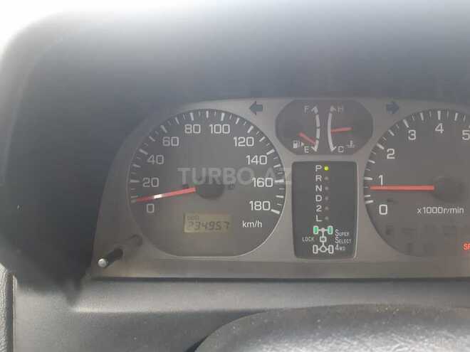 Mitsubishi Pajero io 2002, 235,000 km - 2.0 л - Gəncə
