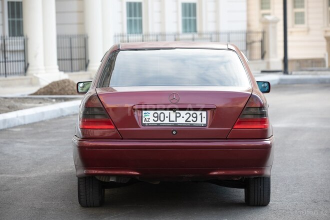 Mercedes C 180 1998, 320,000 km - 1.8 l - Bakı