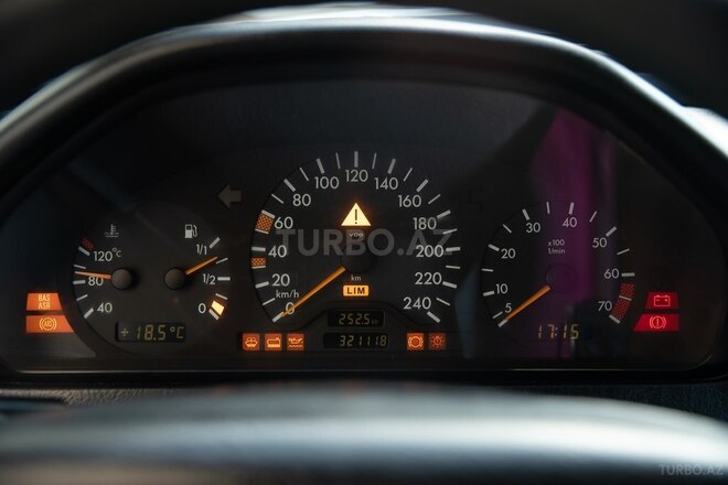 Mercedes C 180 1998, 320,000 km - 1.8 l - Bakı