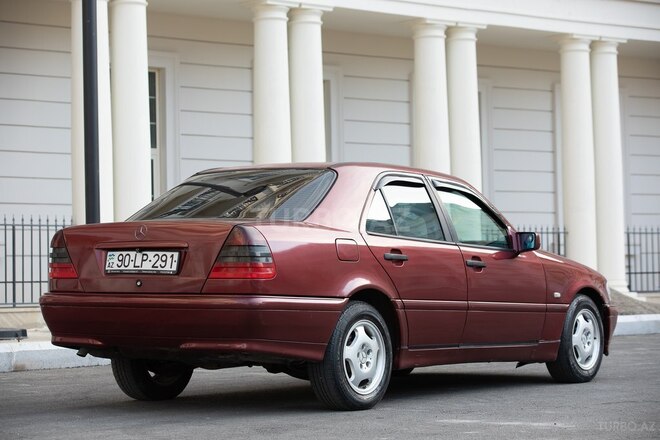 Mercedes C 180 1998, 320,000 km - 1.8 l - Bakı
